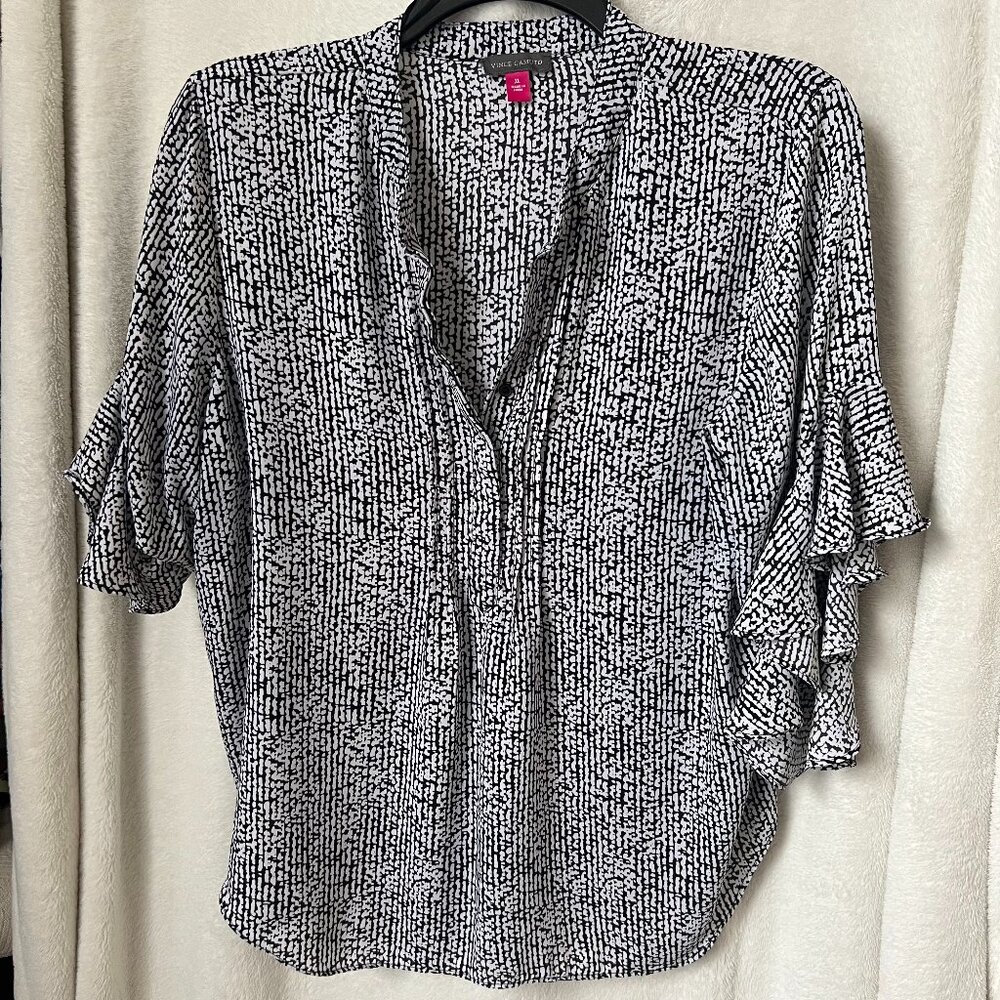 Vince Camuto Womens Short Sleeve Ruffle Blouse, XL